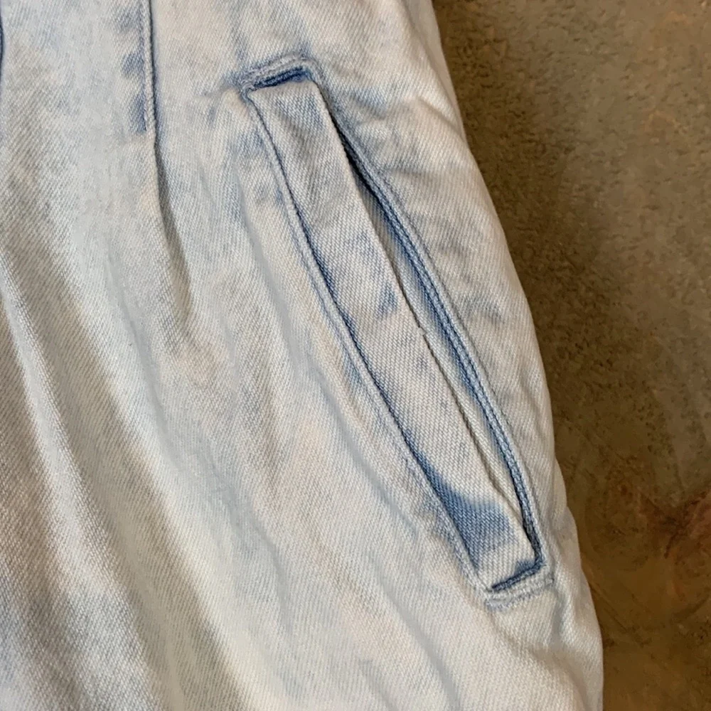 Vintage No Problem! Stonewashed mom jean shorts - Picture 6 of 12